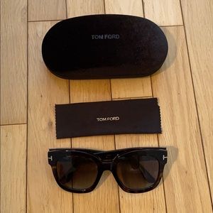 tom ford beatrix 52mm sunglasses